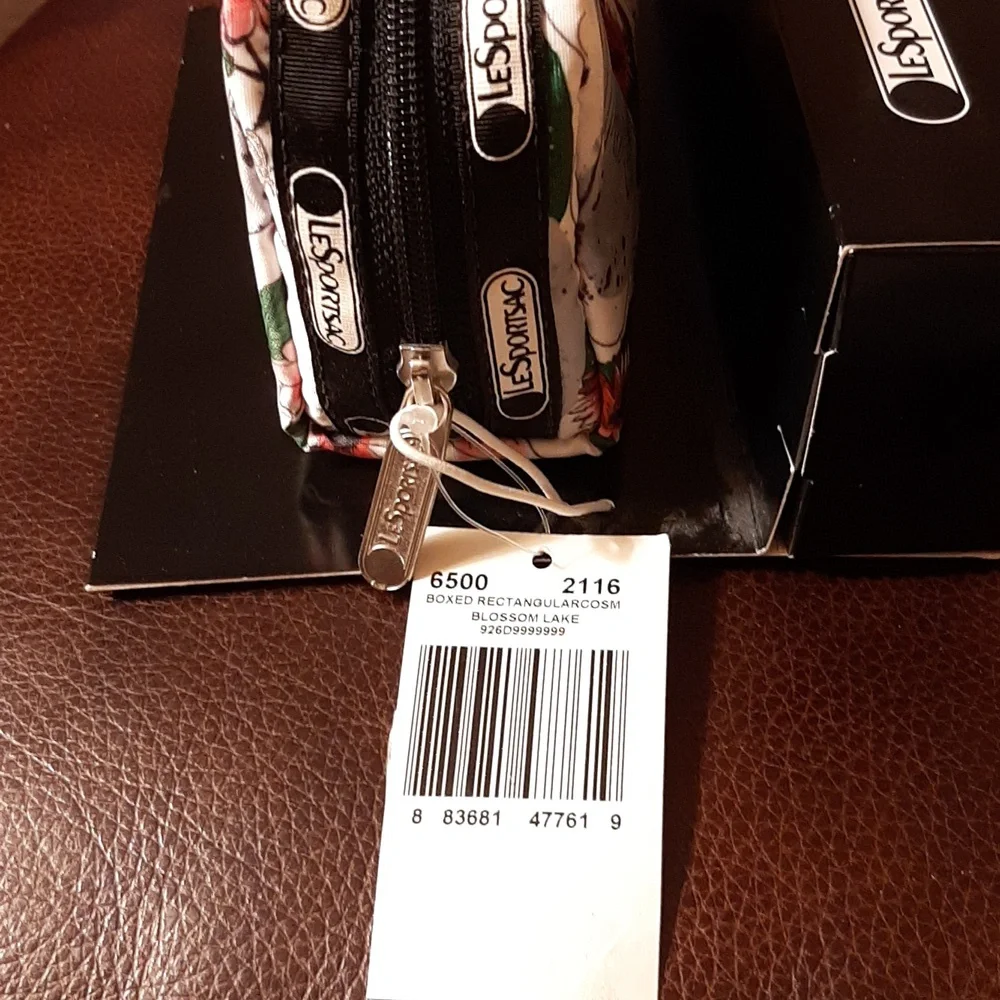 LeSportsac NIB rectangular cosmetic bag